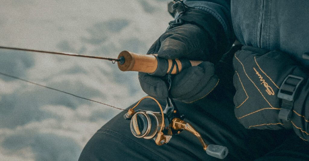 The Best Ice Fishing Gloves: Keeping You Warm, Dry, and Fully Functional