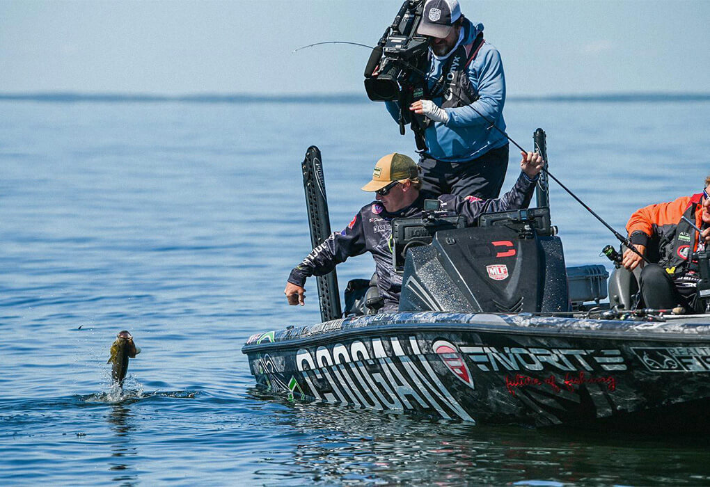 Open water and big bass are a good combination for Dustin Connell (photo by Garrick Dixon/Major League Fishing)