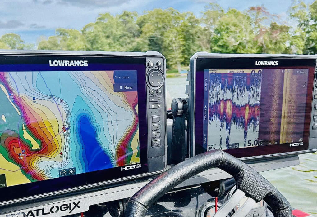 lowrance fish finders
